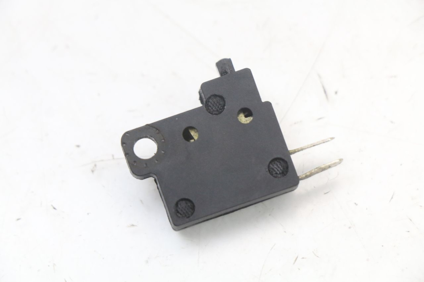 photo de BREMSLICHTSCHALTER RECHTS MOTO GUZZI NORGE 8V GT 1200 (2011 - 2016) - Zoom auf Gebrauchszustand