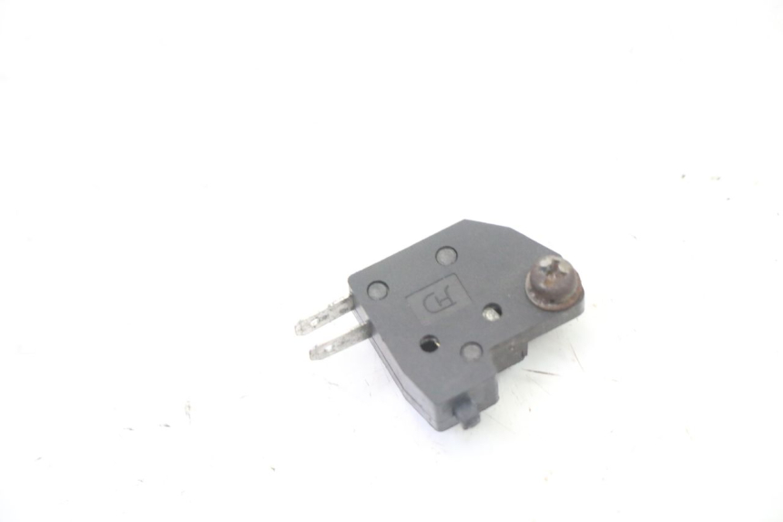 photo de RECHTER STOPP-LICHTSCHALTER SYM ORBIT 2 4T 50 (2008 - 2017) - Detailansicht des Bauteils