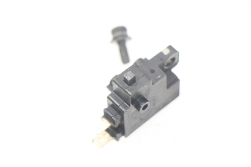 photo de BREMSLICHTSCHALTER RECHTS HONDA PCX (JF47) 125 (2012 - 2013) - Detailansicht des Bauteils