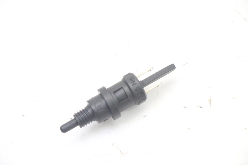 photo de BREMSLICHTSCHALTER RECHTS PEUGEOT VIVACITY 125 (2010 - 2017) - Hauptansicht