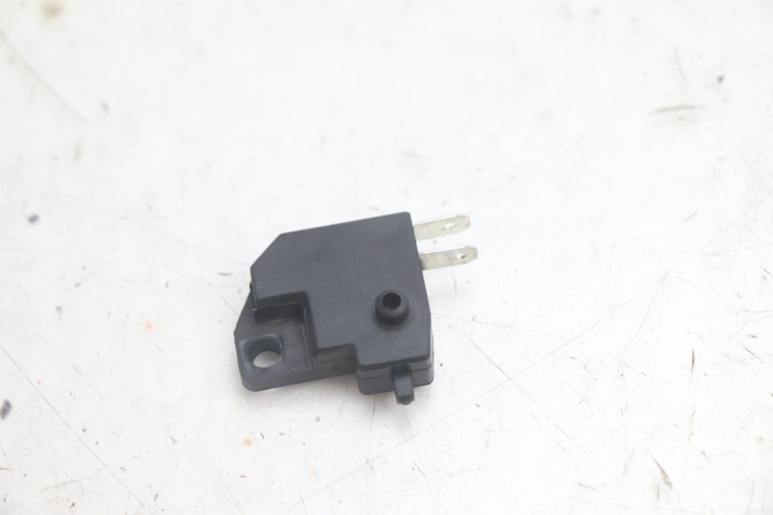 photo de BREMSLICHTSCHALTER RECHTS JM MOTORS R-MAX TECH 50 (2024 - 2026) - Detailansicht des Bauteils