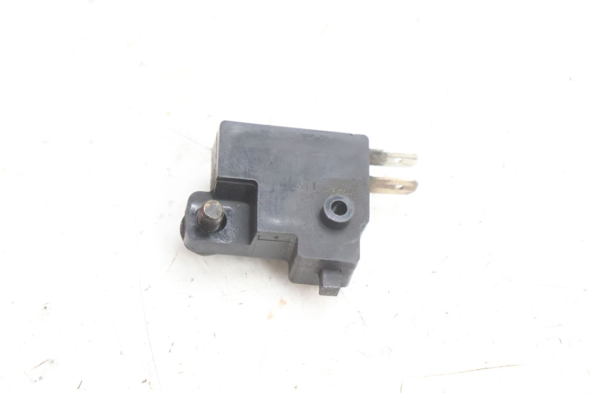 photo de BREMSLICHTSCHALTER RECHTS HONDA SH 125 (2001 - 2003) - Alternative Perspektive