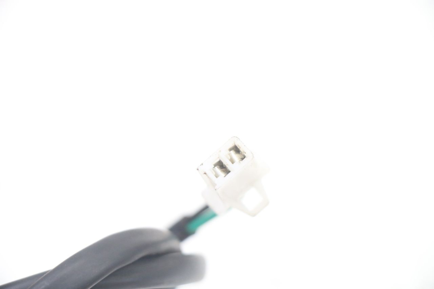 photo de BREMSLICHTSCHALTER RECHTS SMALL MX THUNDER 250 - Technische Nahaufnahme