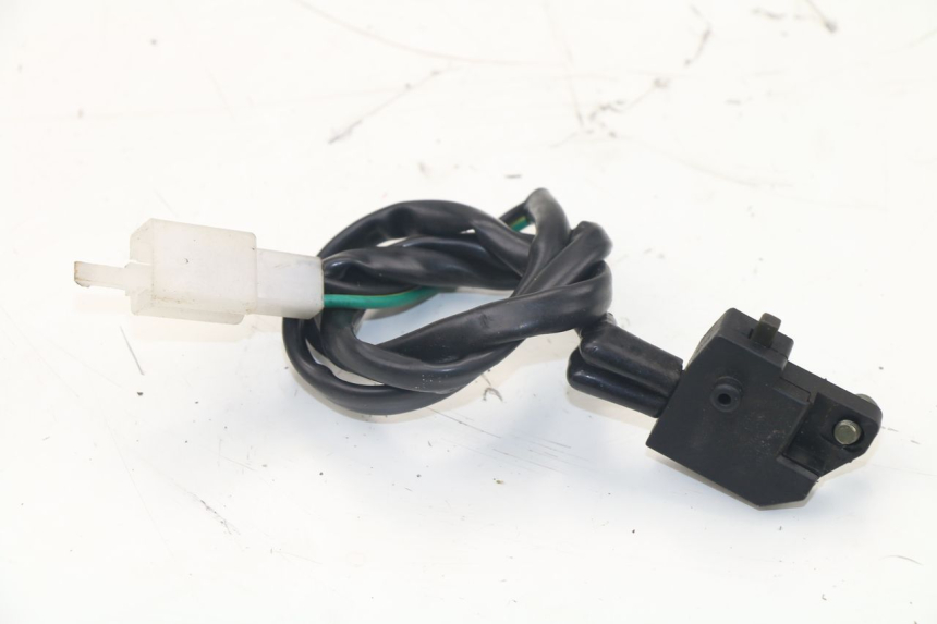 photo de BREMSLICHTSCHALTER RECHTS UNIVERSAL BIKE RETRO 50QT-4 50 (2010 - 2018) - Zoom auf Gebrauchszustand