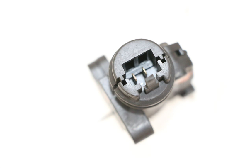 photo de BREMSLICHTSCHALTER RECHTS YAMAHA XJN DIVERSION 600 (2000 - 2003) - Detailansicht des Bauteils