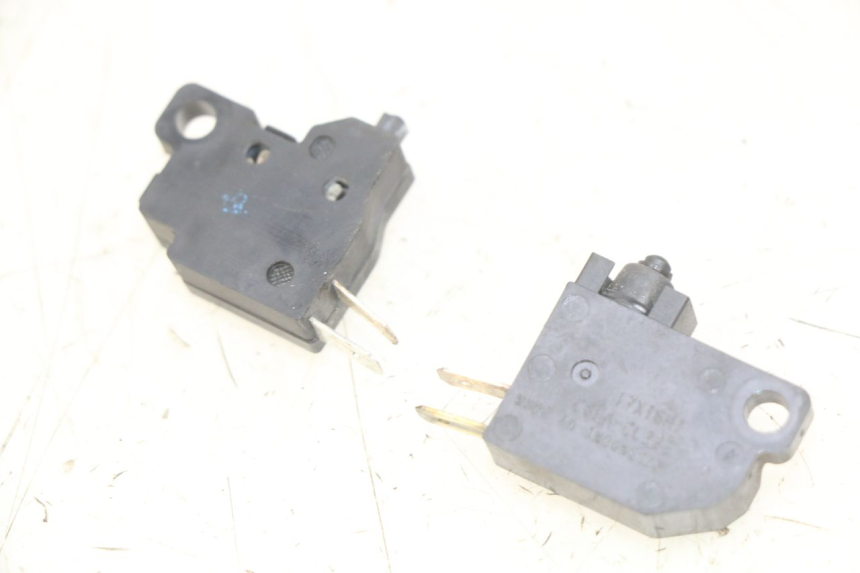 photo de BREMSLICHTSCHALTER YAMAHA D'ELIGHT DELIGHT 125 (2017 - 2020) - Zoom auf Gebrauchszustand