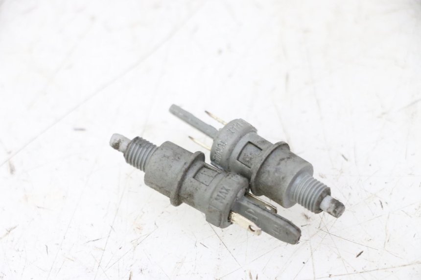 photo de BREMSLICHTSCHALTER PEUGEOT ELYSTAR 50 (2002 - 2014) - Detailansicht des Bauteils