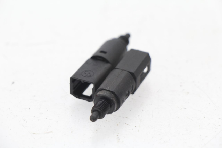 photo de BREMSLICHTSCHALTER PIAGGIO FLY 2T 50 (2004 - 2017) - Detailansicht des Bauteils