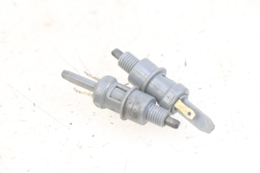 photo de BREMSLICHTSCHALTER PIAGGIO FLY 2T 50 (2004 - 2017) - Hauptansicht