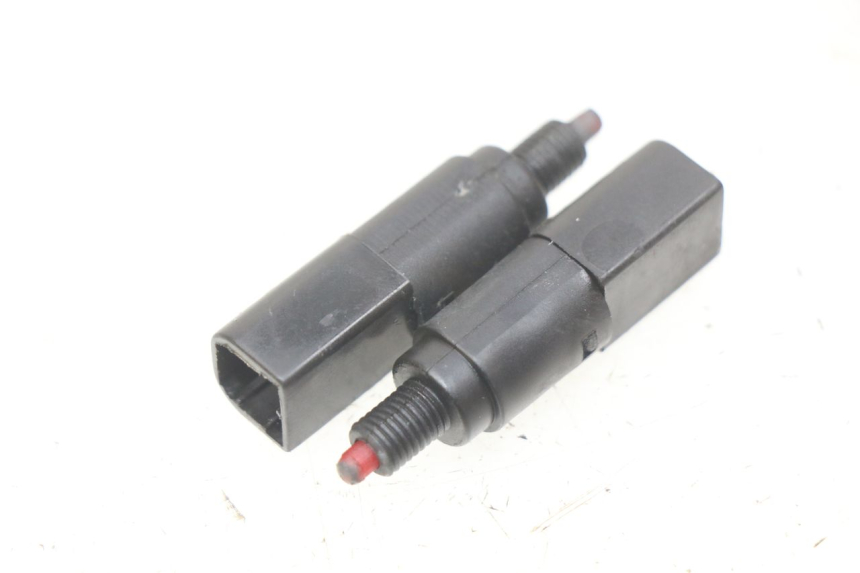 photo de BREMSLICHTSCHALTER PIAGGIO FLY 100 (2006 - 2010) - Hauptansicht