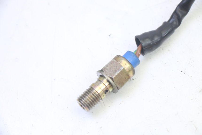 photo de BREMSLICHTSCHALTER LINKS ADIVA AD3 300 (2014 - 2020) - Zoom auf Gebrauchszustand