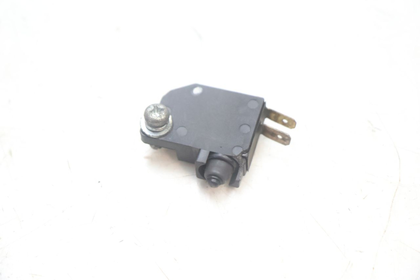 photo de BREMSLICHTSCHALTER LINKS SUZUKI BURGMAN EXECUTIVE ABS 650 (2006 - 2012) - Detailansicht des Bauteils