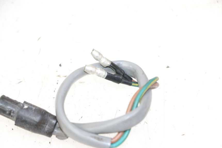 photo de BREMSLICHTSCHALTER LINKS YAMAHA BW'S 100 (1999 - 2002) - Detailansicht des Bauteils