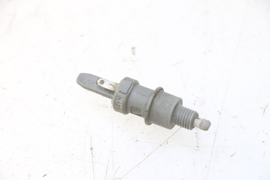 photo de BREMSLICHTSCHALTER LINKS PEUGEOT ELYSTAR 50 (2002 - 2014) - Hauptansicht