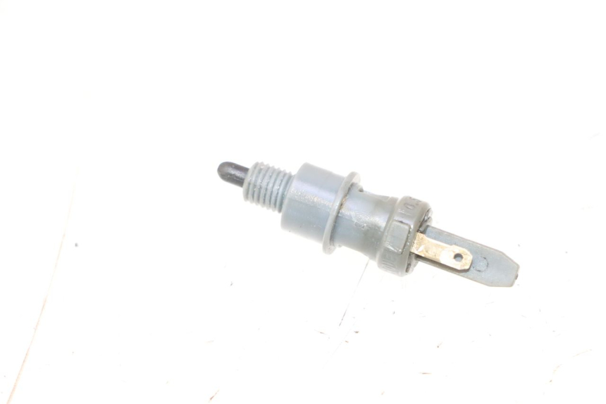 photo de BREMSLICHTSCHALTER LINKS PEUGEOT KISBEE 2T 50 (2010 - 2017) - Detailansicht des Bauteils