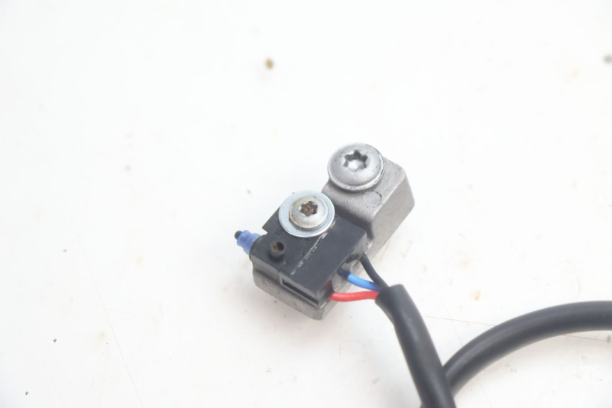 photo de BREMSLICHTSCHALTER LINKS PIAGGIO MP3 HPE 530 (2022 - 2026) - Alternative Perspektive