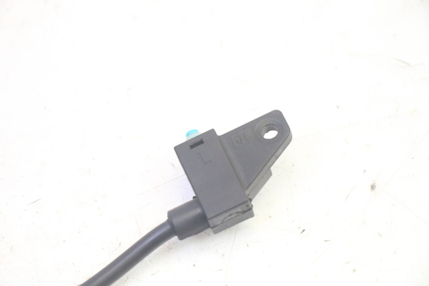 photo de BREMSLICHTSCHALTER LINKS EFUN PUSA 1 - Zoom auf Gebrauchszustand