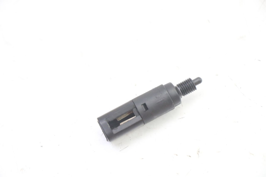 photo de BREMSLICHTSCHALTER LINKS GILERA RUNNER SP 50 (2006 - 2008) - Detailansicht des Bauteils