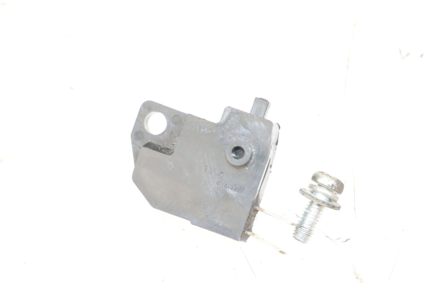 photo de BREMSLICHTSCHALTER LINKS PEUGEOT SATELIS 125 (2013 - 2018) - Zoom auf Gebrauchszustand