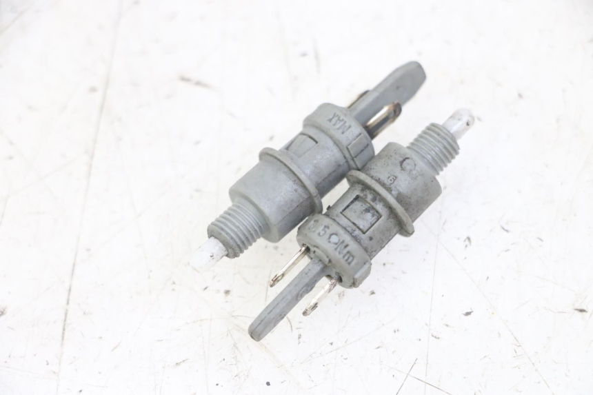 photo de BREMSLICHTSCHALTER PEUGEOT JET FORCE CARBU 50 (2003 - 2016) - Hauptansicht