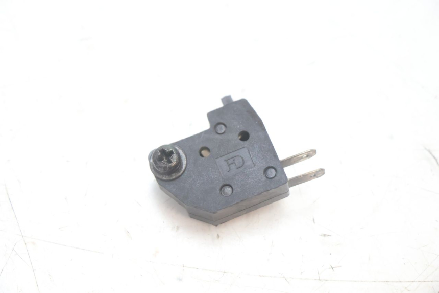 photo de BREMSLICHTSCHALTER PEUGEOT KISBEE 2T 50 (2010 - 2017) - Alternative Perspektive