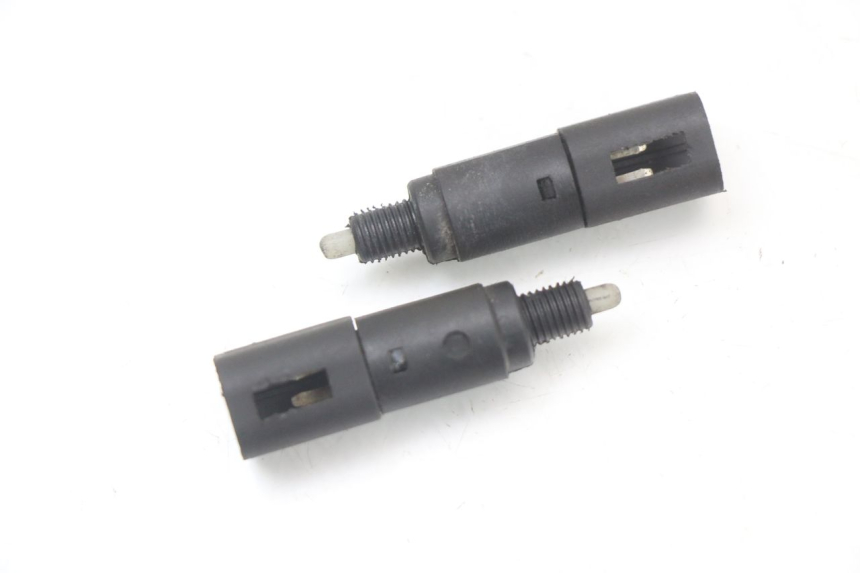 photo de BREMSLICHTSCHALTER PIAGGIO LIBERTY 4T 50 (2004 - 2008) - Hauptansicht