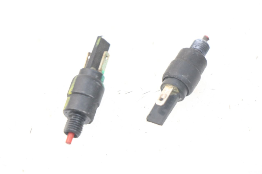 photo de BREMSLICHTSCHALTER PIAGGIO LIBERTY IGET 4T 50 (2015 - 2020) - Detailansicht des Bauteils