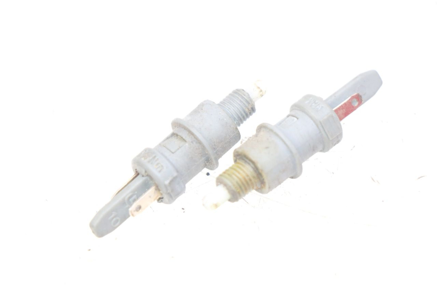 photo de BREMSLICHTSCHALTER PEUGEOT LUDIX 50 (2008 - 2017) - Detailansicht des Bauteils