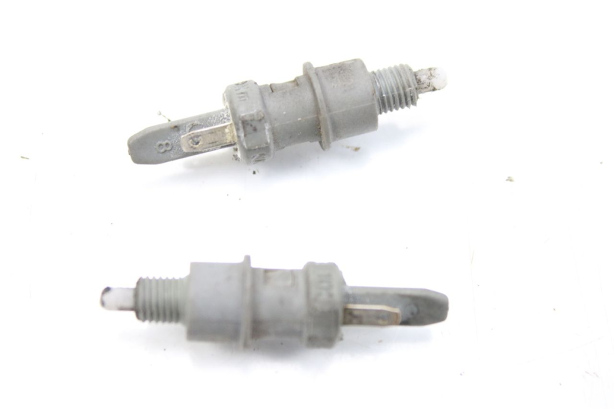 photo de BREMSLICHTSCHALTER PEUGEOT LUDIX 50 (2008 - 2017) - Detailansicht des Bauteils