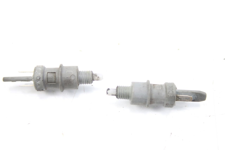 photo de BREMSLICHTSCHALTER PEUGEOT LUDIX 50 (2008 - 2017) - Zoom auf Gebrauchszustand