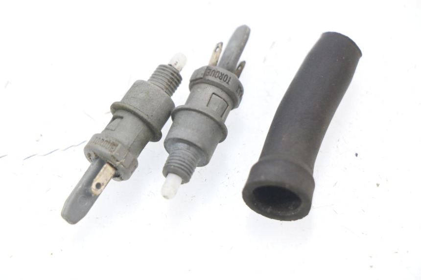 photo de BREMSLICHTSCHALTER PEUGEOT LUDIX ONE 50 (2005 - 2008) - Hauptansicht