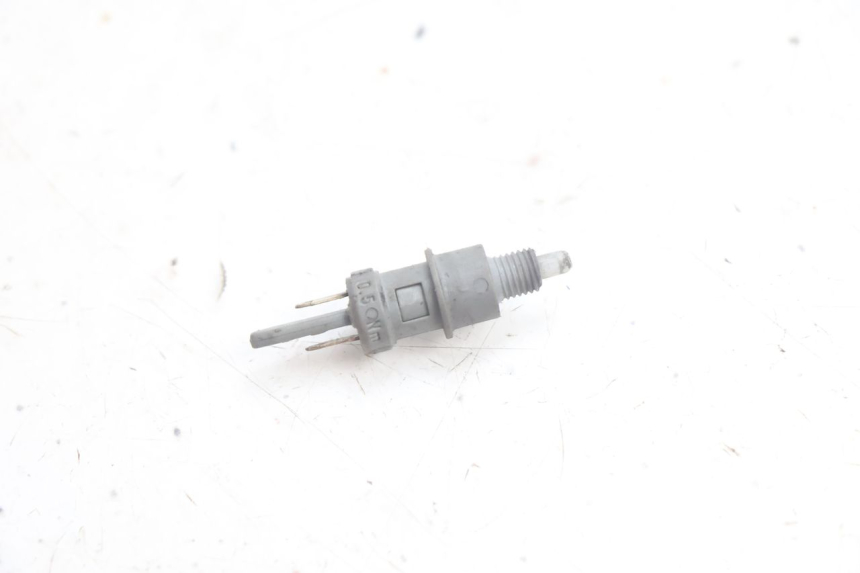 photo de BREMSLICHTSCHALTER PEUGEOT LUDIX PRO 2T 50 (2010 - 2017) - Detailansicht des Bauteils