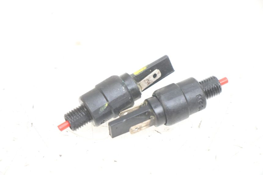 photo de BREMSLICHTSCHALTER PIAGGIO MEDLEY 125 (2016 - 2023) - Hauptansicht