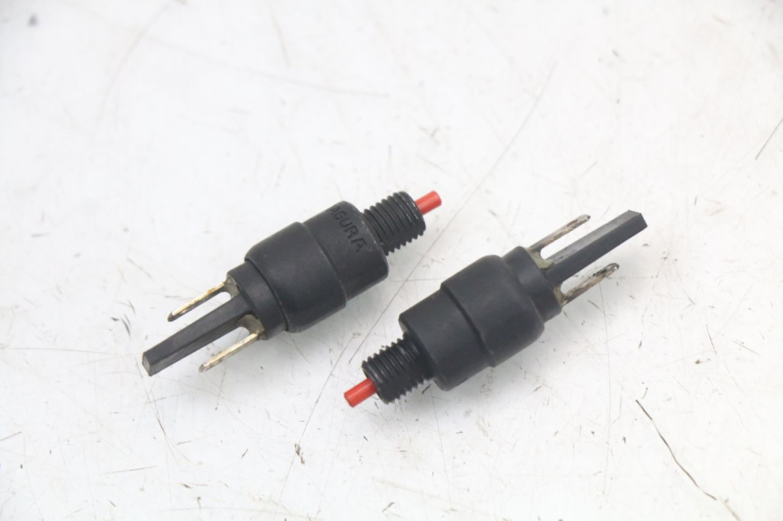 photo de BREMSLICHTSCHALTER PIAGGIO MP3 HPE 350 (2018 - 2020) - Hauptansicht