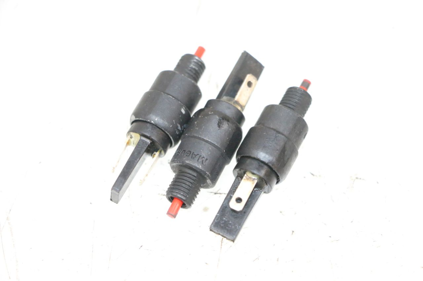 photo de BREMSLICHTSCHALTER PIAGGIO MP3 HPE 300 (2019 - 2026) - Hauptansicht