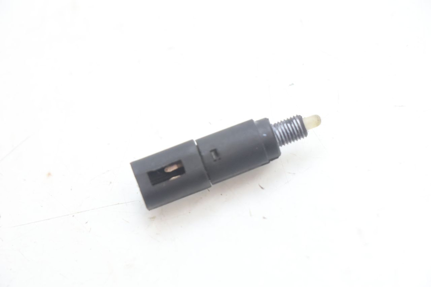 photo de BREMSLICHTSCHALTER PIAGGIO MP3 HPE 530 (2022 - 2026) - Detailansicht des Bauteils