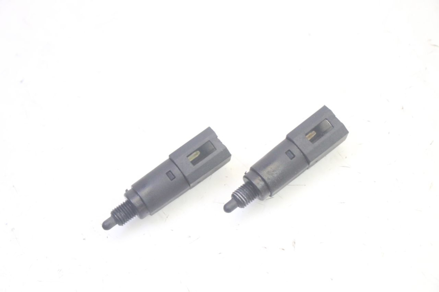 photo de STOP-LICHTSCHALTER PIAGGIO MP3 LT 400 (2007 - 2012) - Hauptansicht