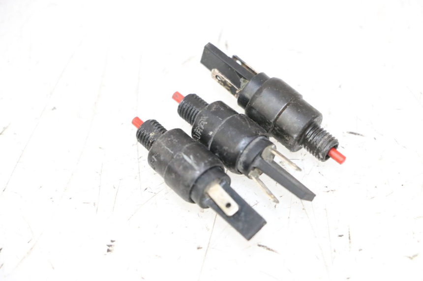 photo de BREMSLICHTSCHALTER PIAGGIO MP3 500 (2011 - 2015) - Detailansicht des Bauteils