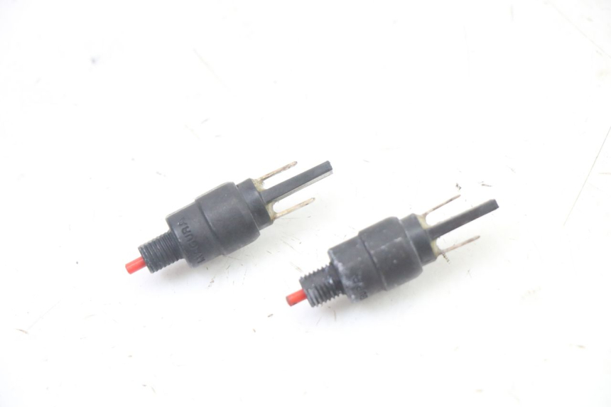 photo de BREMSLICHTSCHALTER PIAGGIO NRG POWER PUREJET 50 (2018 - 2021) - Hauptansicht