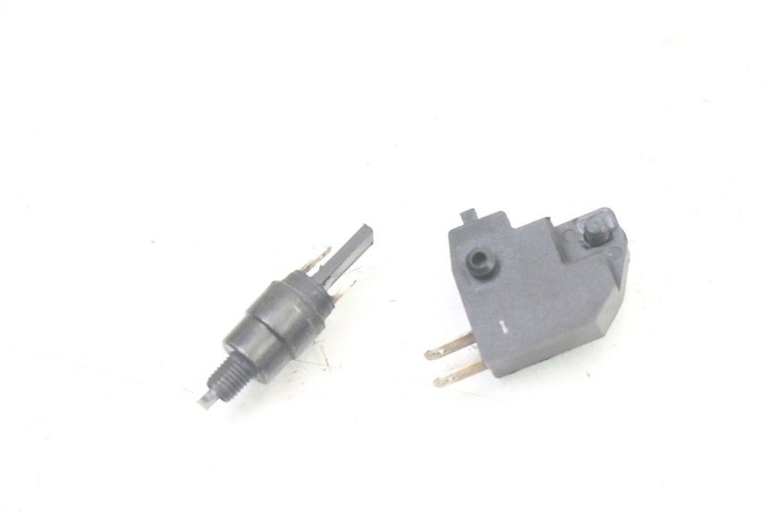 photo de BREMSLICHTSCHALTER PEUGEOT STREETZONE I 2T 50 (2018 - 2020) - Zoom auf Gebrauchszustand