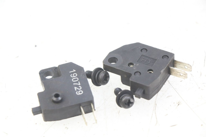 photo de BREMSLICHTSCHALTER LVNENG S5 1 (2019 - 2023) - Hauptansicht