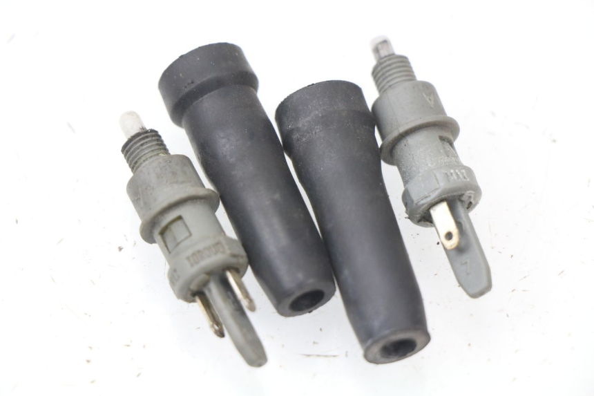 photo de BREMSLICHTSCHALTER PEUGEOT SPEEDFIGHT 2 AC 50 (2000 - 2009) - Hauptansicht