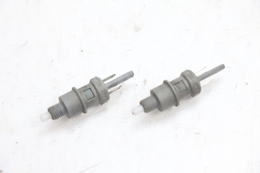 photo de BREMSLICHTSCHALTER PEUGEOT SPEEDFIGHT 2 AC 50 (2000 - 2009) - Hauptansicht