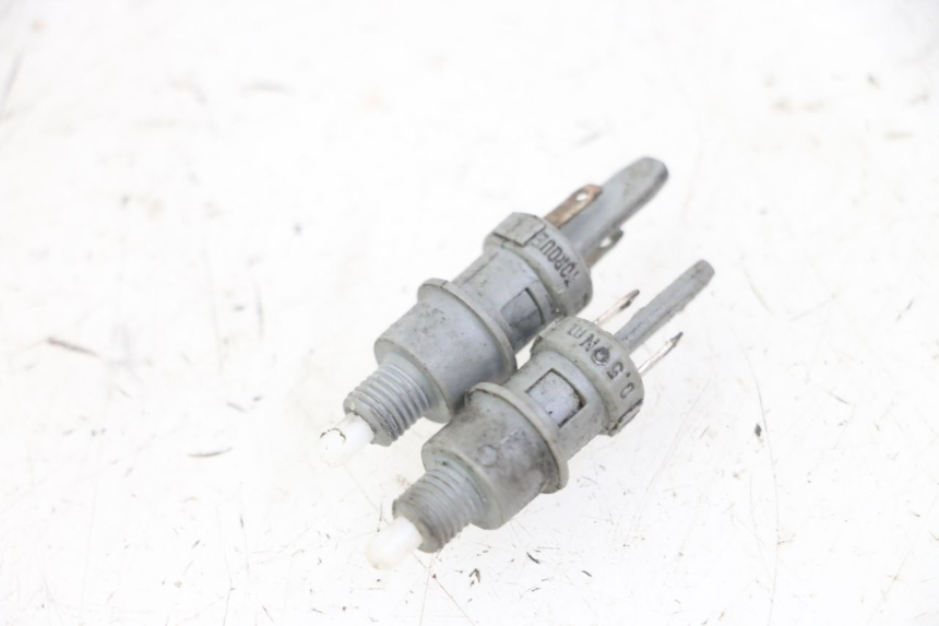 photo de BREMSLICHTSCHALTER PEUGEOT SPEEDFIGHT 2 LC 50 (2000 - 2009) - Hauptansicht