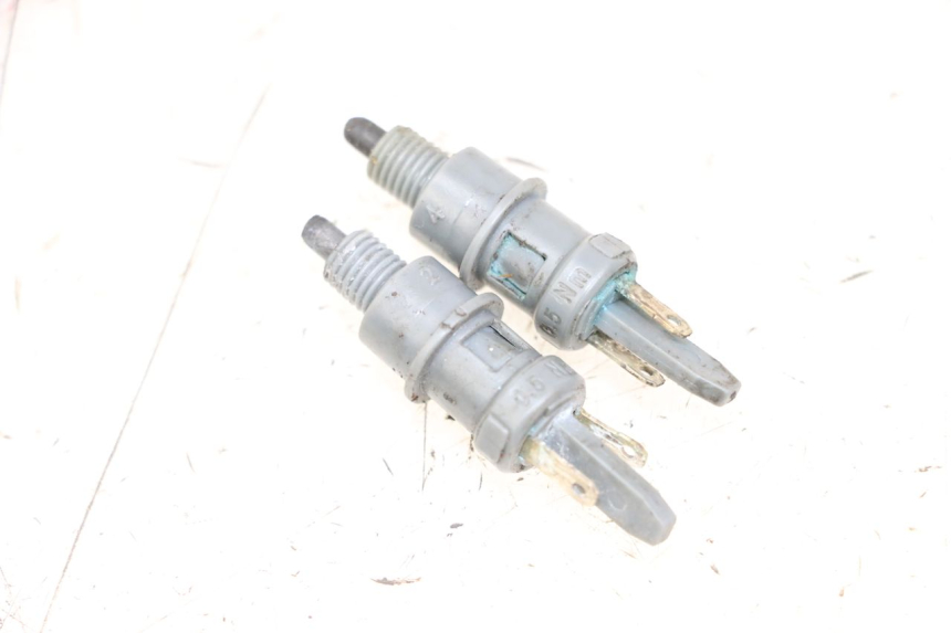 photo de BREMSLICHTSCHALTER APRILIA SR MOTARD 50 (2012 - 2018) - Detailansicht des Bauteils