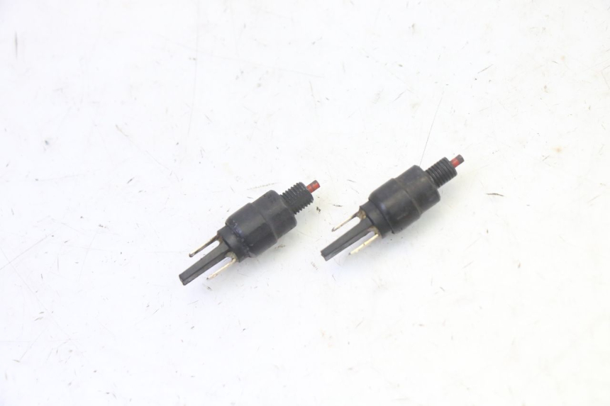 photo de BREMSLICHTSCHALTER APRILIA SR R 2T LC 50 (2018 - 2021) - Detailansicht des Bauteils