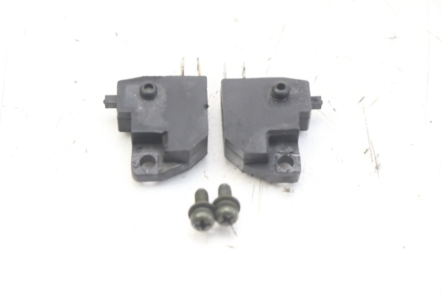 photo de BREMSLICHTSCHALTER RAZZO STEED 125 (2012 - 2018) - Detailansicht des Bauteils