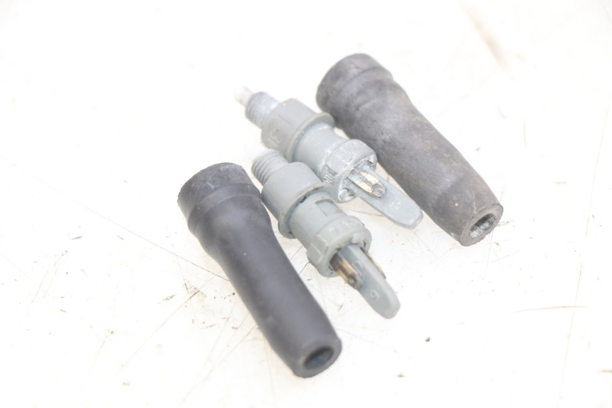 photo de BREMSLICHTSCHALTER PEUGEOT TREKKER 50 (1998 - 2004) - Detailansicht des Bauteils