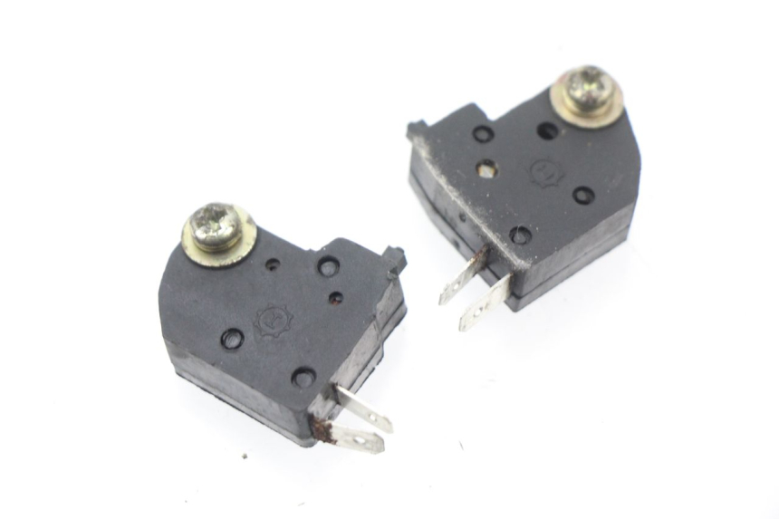 photo de BREMSLICHTSCHALTER REVATTO URBA GT 125 (2007 - 2017) - Hauptansicht