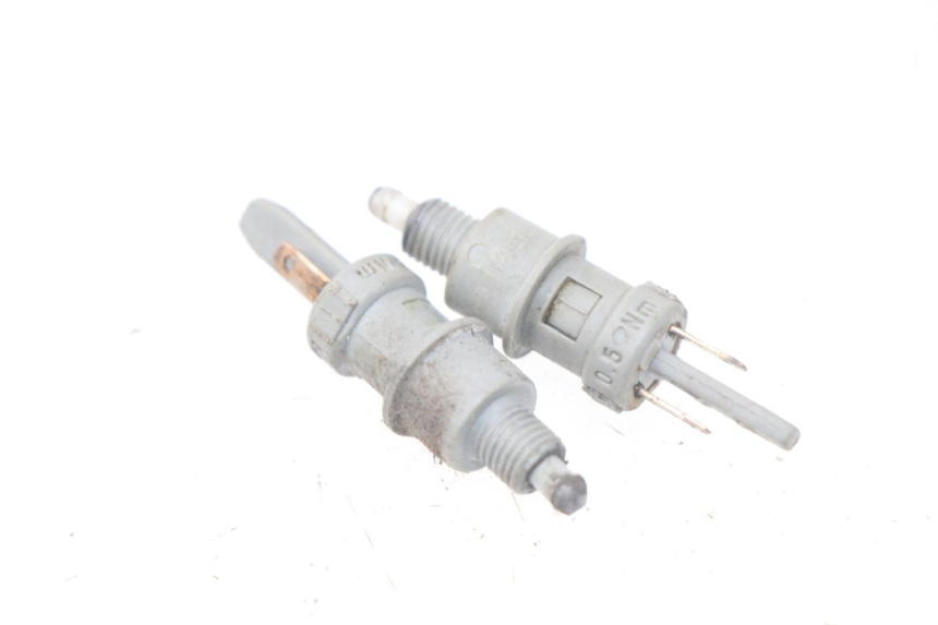 photo de BREMSLICHTSCHALTER PEUGEOT VIVACITY 50 (1998 - 2003) - Hauptansicht